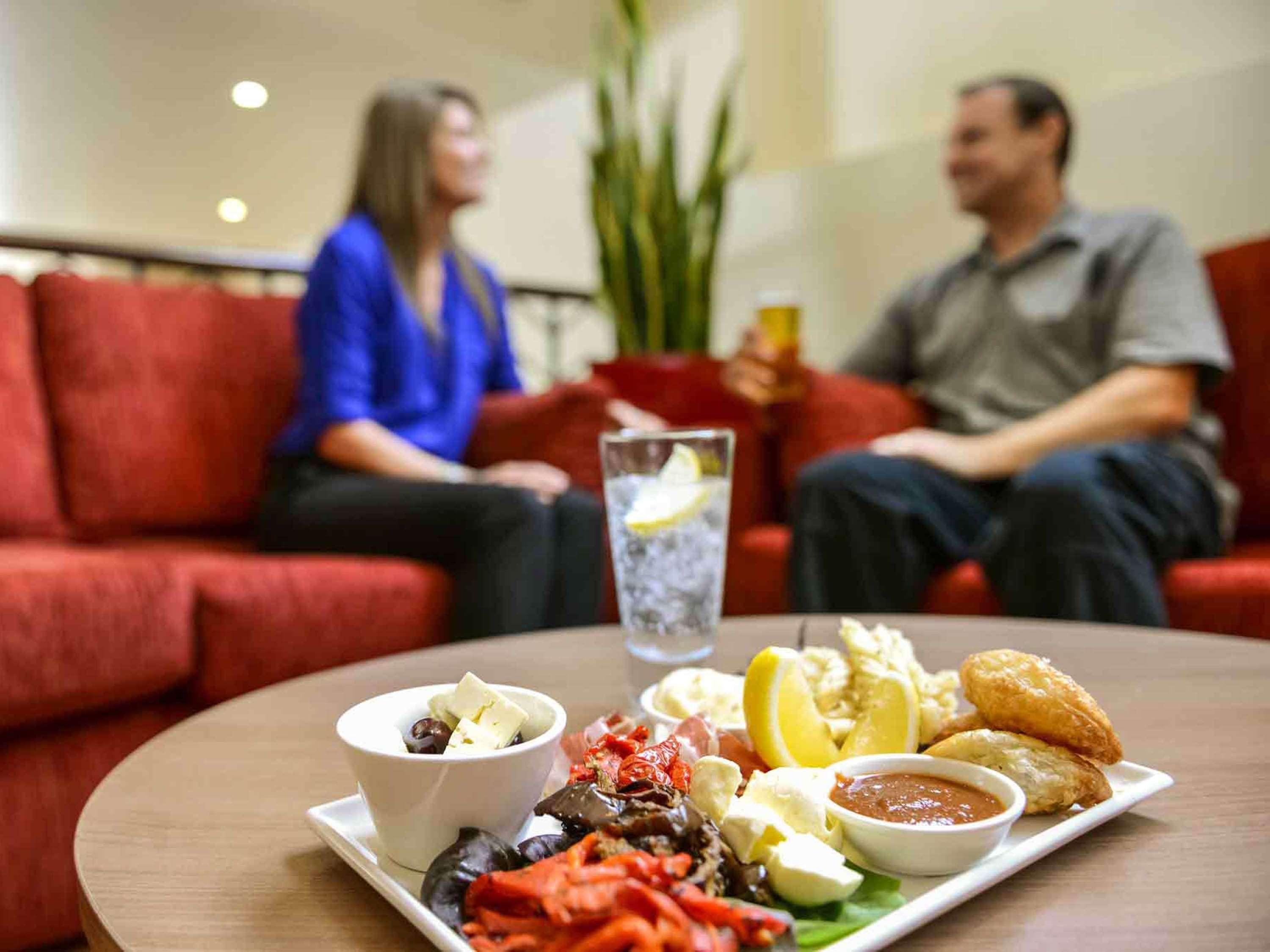 Grosvenor Hotel Аделейд Екстериор снимка