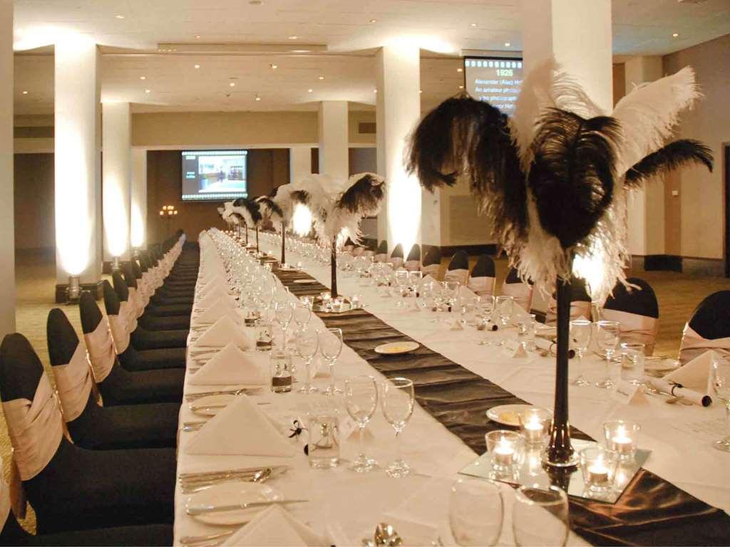 Grosvenor Hotel Аделейд Екстериор снимка