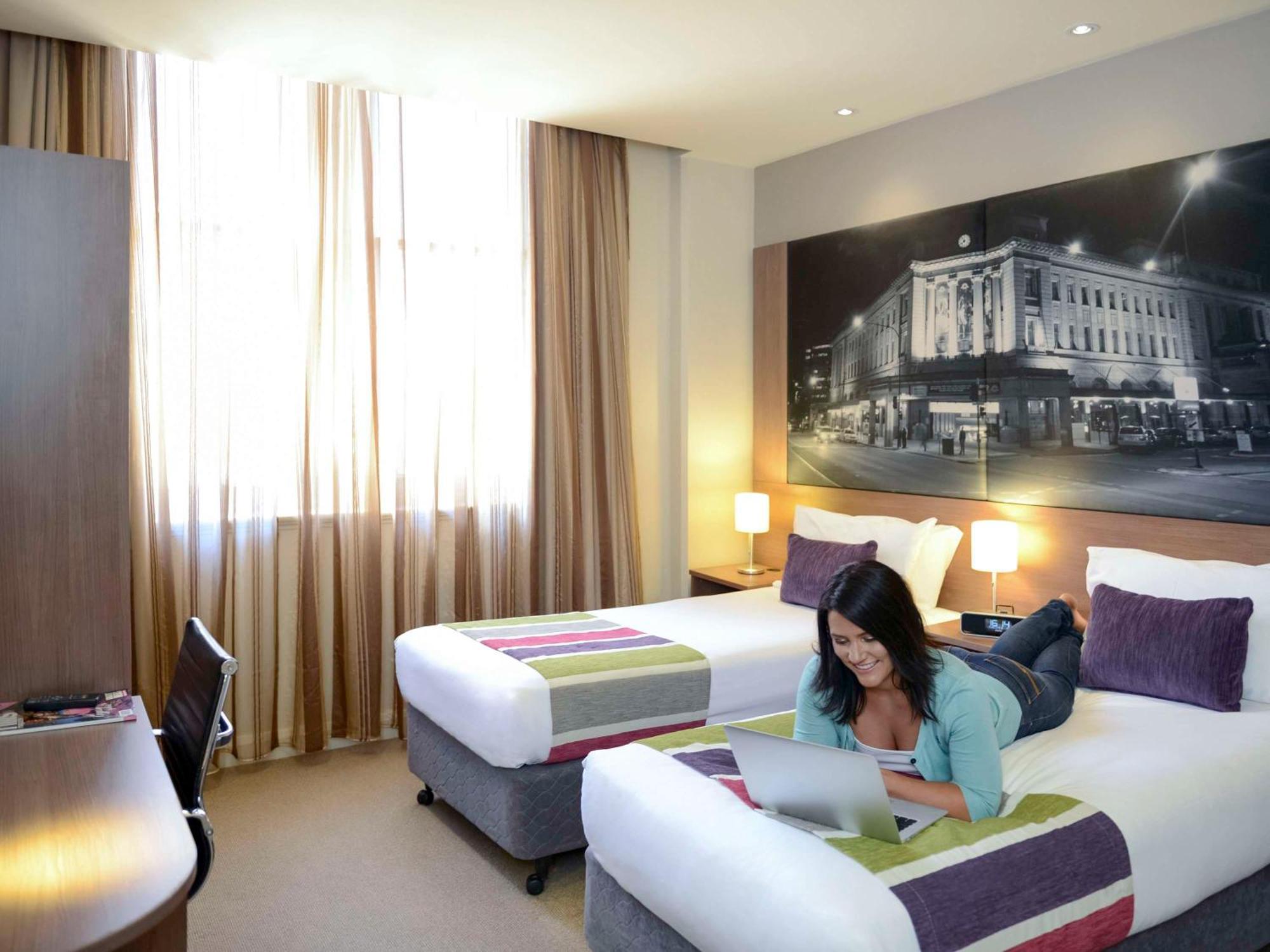 Grosvenor Hotel Аделейд Екстериор снимка