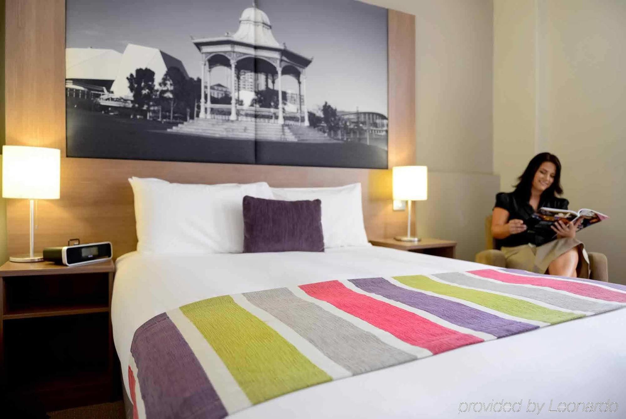 Grosvenor Hotel Аделейд Екстериор снимка